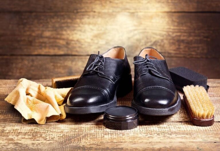 Cara Memperbaiki Sol Sepatu Berbagai Jenis